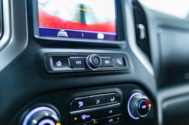 2021 Chevrolet Silverado 1500 4x4 Crew Cab Custom BCam Red Deer AB