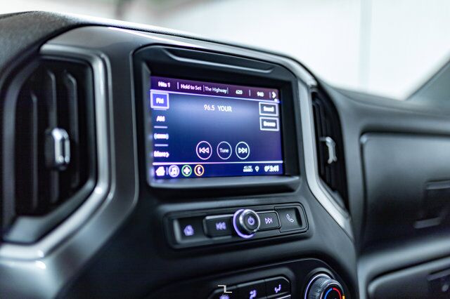 2021 Chevrolet Silverado 1500 4x4 Crew Cab Custom BCam Red Deer AB