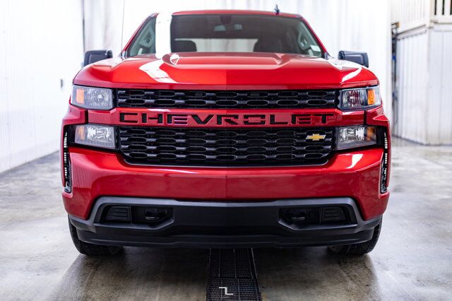 2021 Chevrolet Silverado 1500 4x4 Crew Cab Custom BCam Red Deer AB