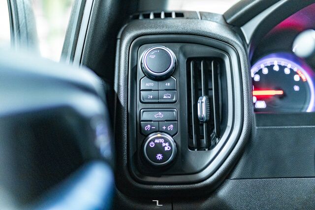 2021 Chevrolet Silverado 1500 4x4 Crew Cab Custom BCam Red Deer AB