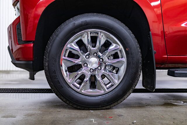 2021 Chevrolet Silverado 1500 4x4 Crew Cab Custom BCam Red Deer AB