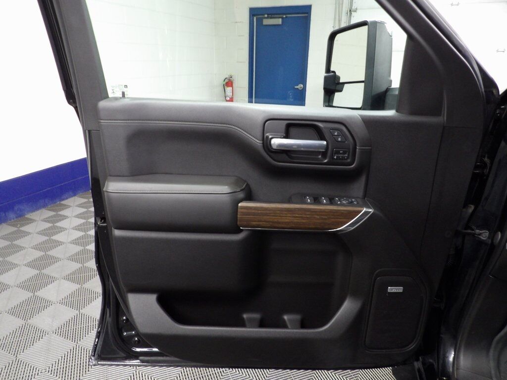 2021 Chevrolet Silverado 1500 4x4 Crew Cab High Country Fond du Lac WI