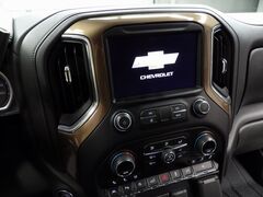2021 Chevrolet Silverado 1500 4x4 Crew Cab High Country Fond du Lac WI