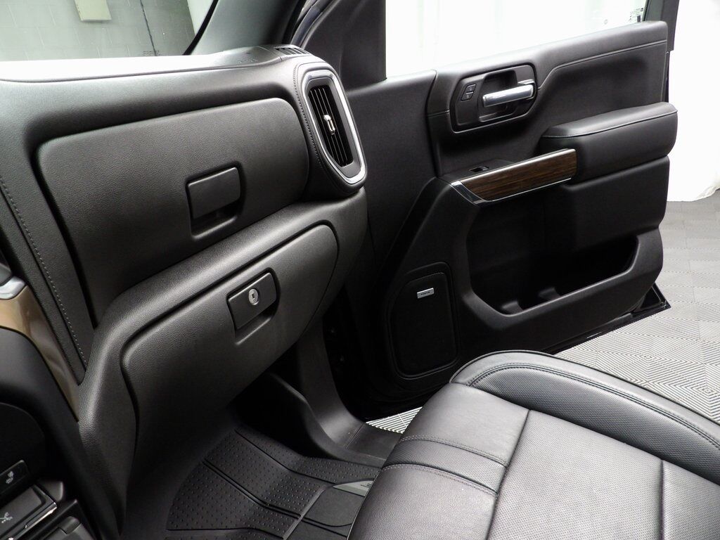 2021 Chevrolet Silverado 1500 4x4 Crew Cab High Country Fond du Lac WI