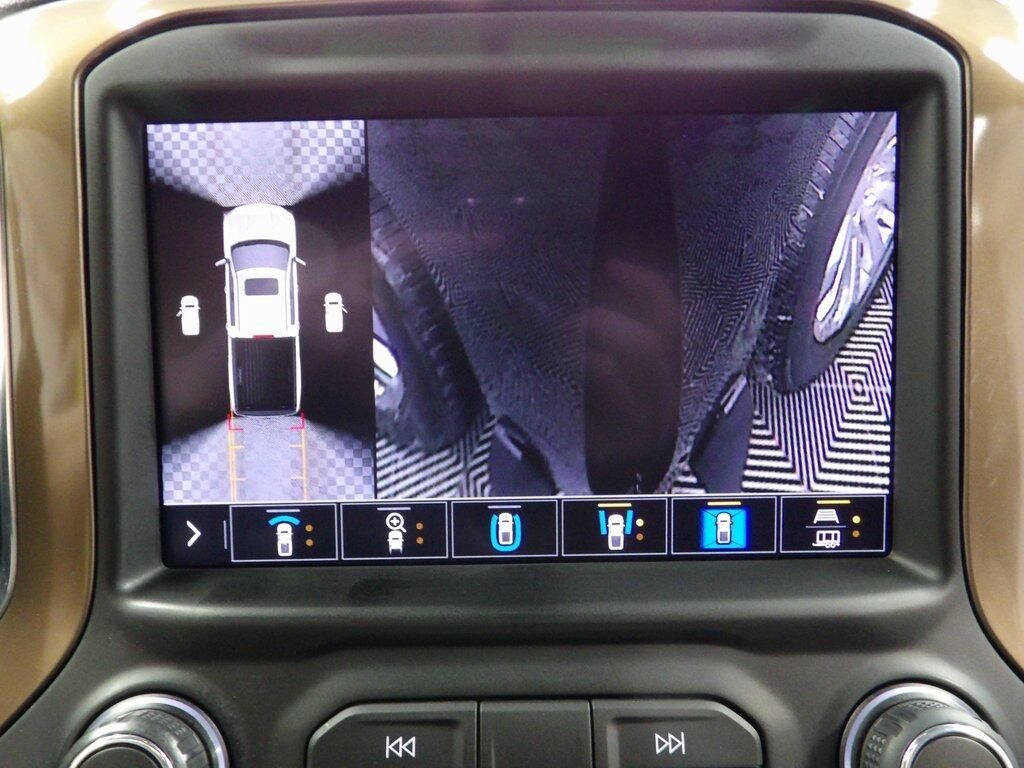 2021 Chevrolet Silverado 1500 4x4 Crew Cab High Country Fond du Lac WI