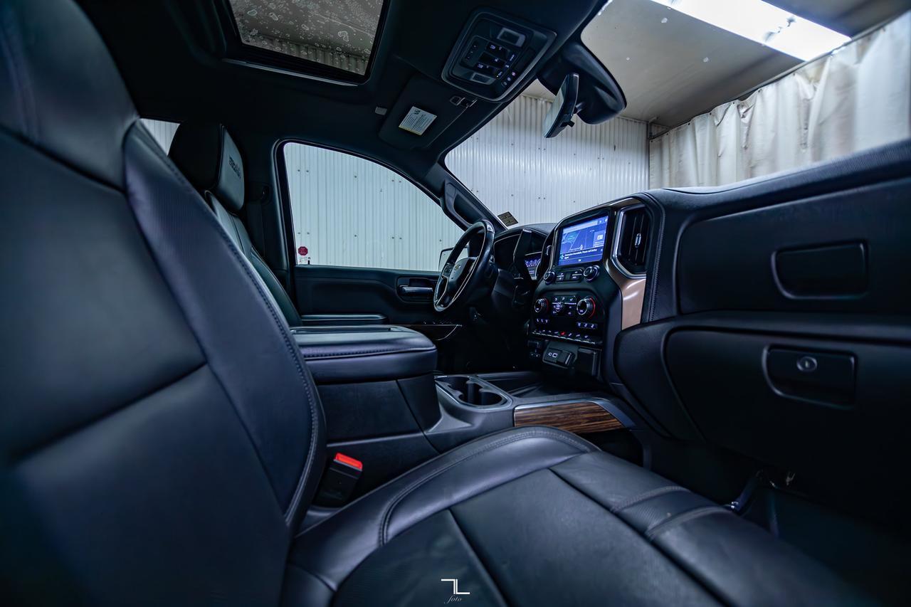 2021 Chevrolet Silverado 1500 4x4 Crew Cab High Country Leather Roof Nav BCam Red Deer AB