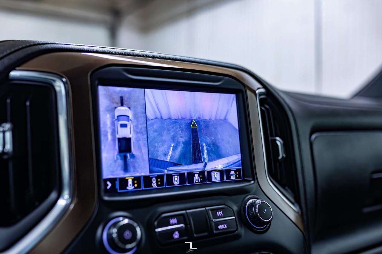 2021 Chevrolet Silverado 1500 4x4 Crew Cab High Country Leather Roof Nav BCam Red Deer AB