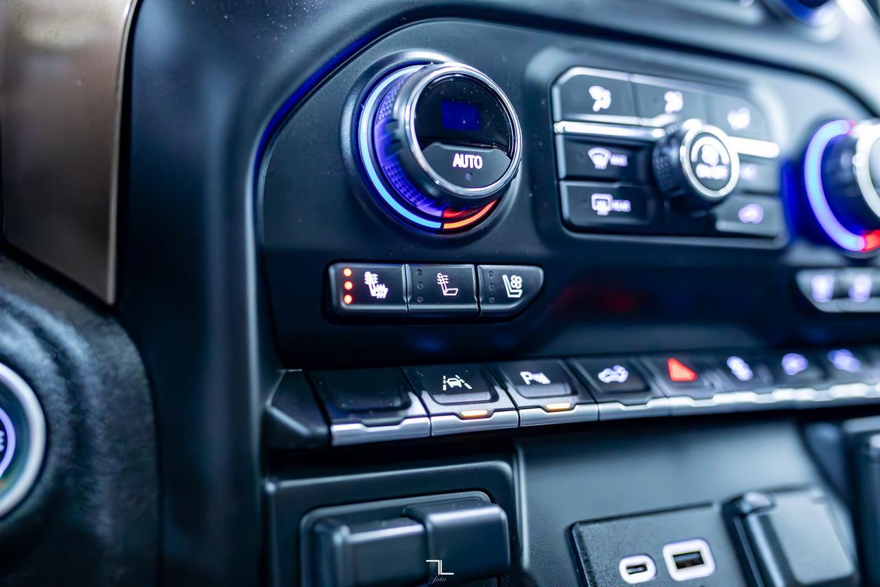 2021 Chevrolet Silverado 1500 4x4 Crew Cab High Country Leather Roof Nav BCam Red Deer AB