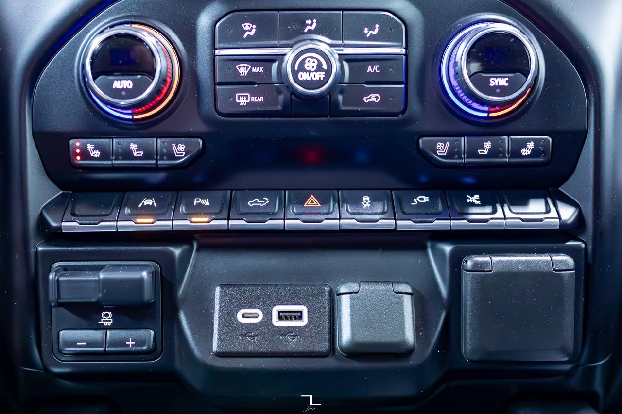 2021 Chevrolet Silverado 1500 4x4 Crew Cab High Country Leather Roof Nav BCam Red Deer AB