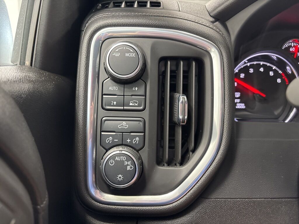 2021 Chevrolet Silverado 1500 4x4 Crew Cab LT1 Minocqua WI