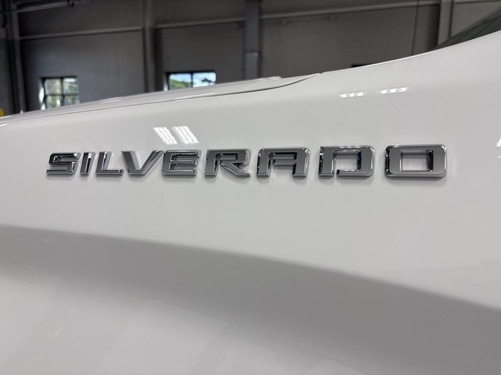 2021 Chevrolet Silverado 1500 4x4 Crew Cab LT1 Minocqua WI