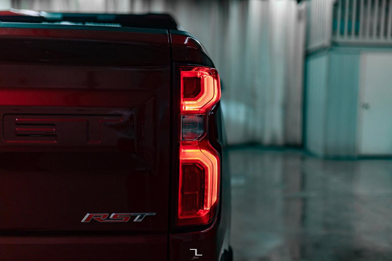 2021 Chevrolet Silverado 1500 4x4 Crew Cab RST Z71 BCam Red Deer AB