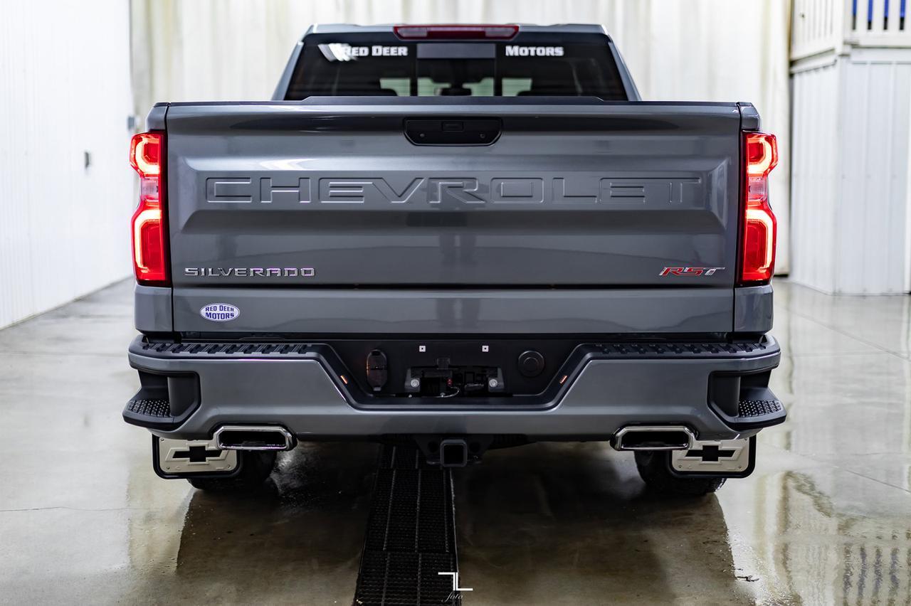 2021 Chevrolet Silverado 1500 4x4 Crew Cab RST Z71 Leather BCam Red Deer AB