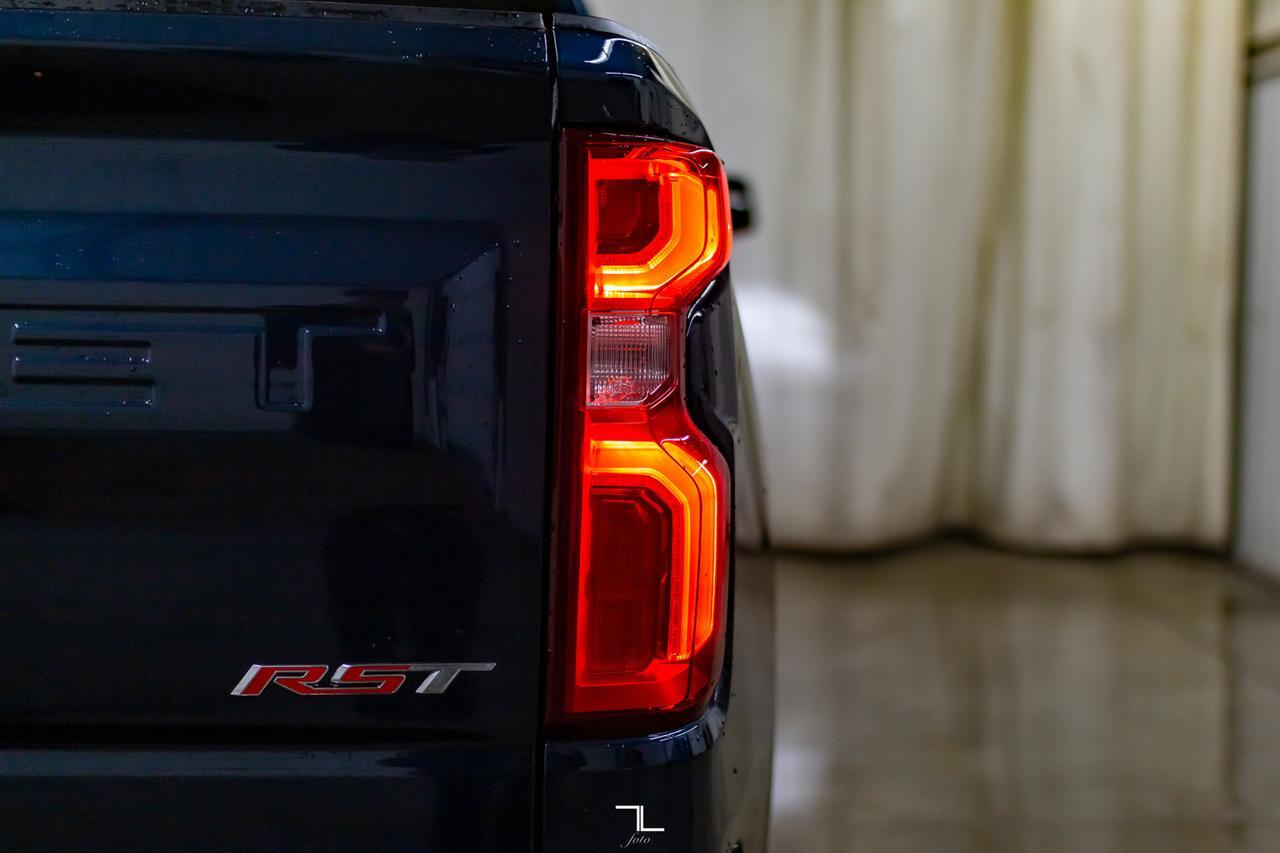 2021 Chevrolet Silverado 1500 4x4 Crew Cab RST Z71 Leather Roof BCam Red Deer AB