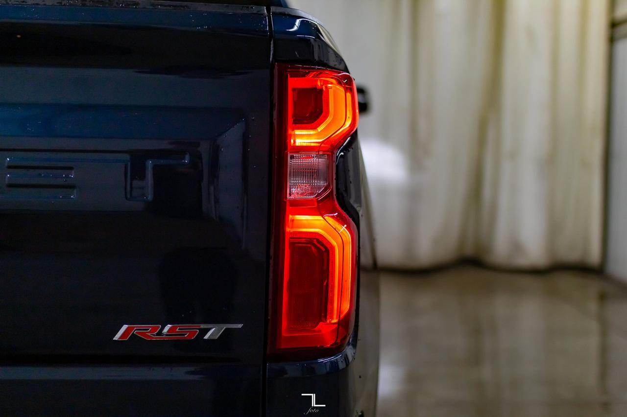 2021 Chevrolet Silverado 1500 4x4 Crew Cab RST Z71 Leather Roof BCam Red Deer AB