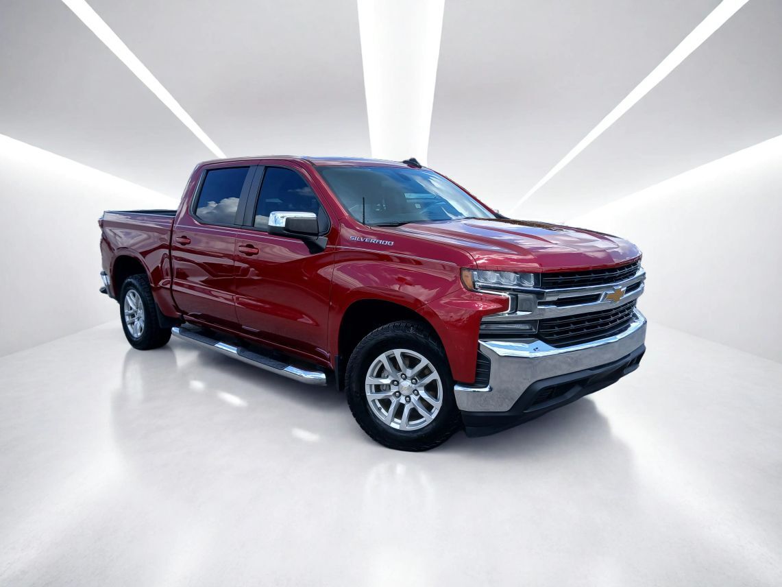 2021 Chevrolet Silverado 1500 Crew Cab LT Pickup 4D 5 3/4 ft