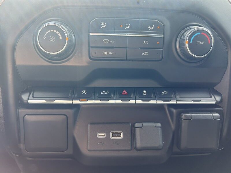 2021 Chevrolet Silverado 1500 Custom - 1 OWNER - WELL MAINTAINED Whitinsville MA