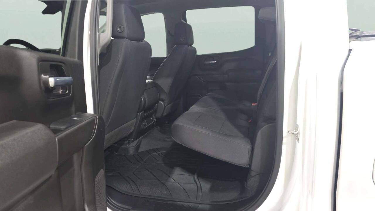2021 Chevrolet Silverado 1500 Custom 4x4 4dr Crew Cab 5.8 ft. SB Chesterfield MI