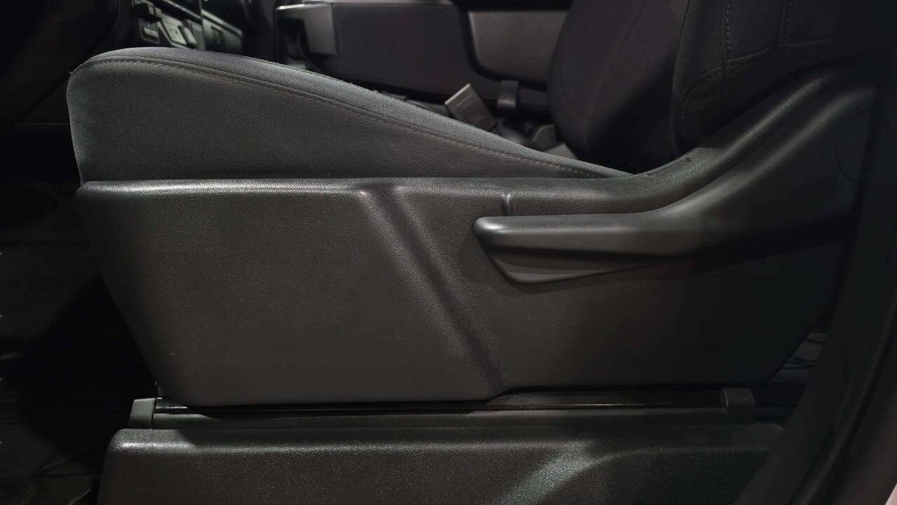 2021 Chevrolet Silverado 1500 Custom 4x4 4dr Crew Cab 5.8 ft. SB Chesterfield MI