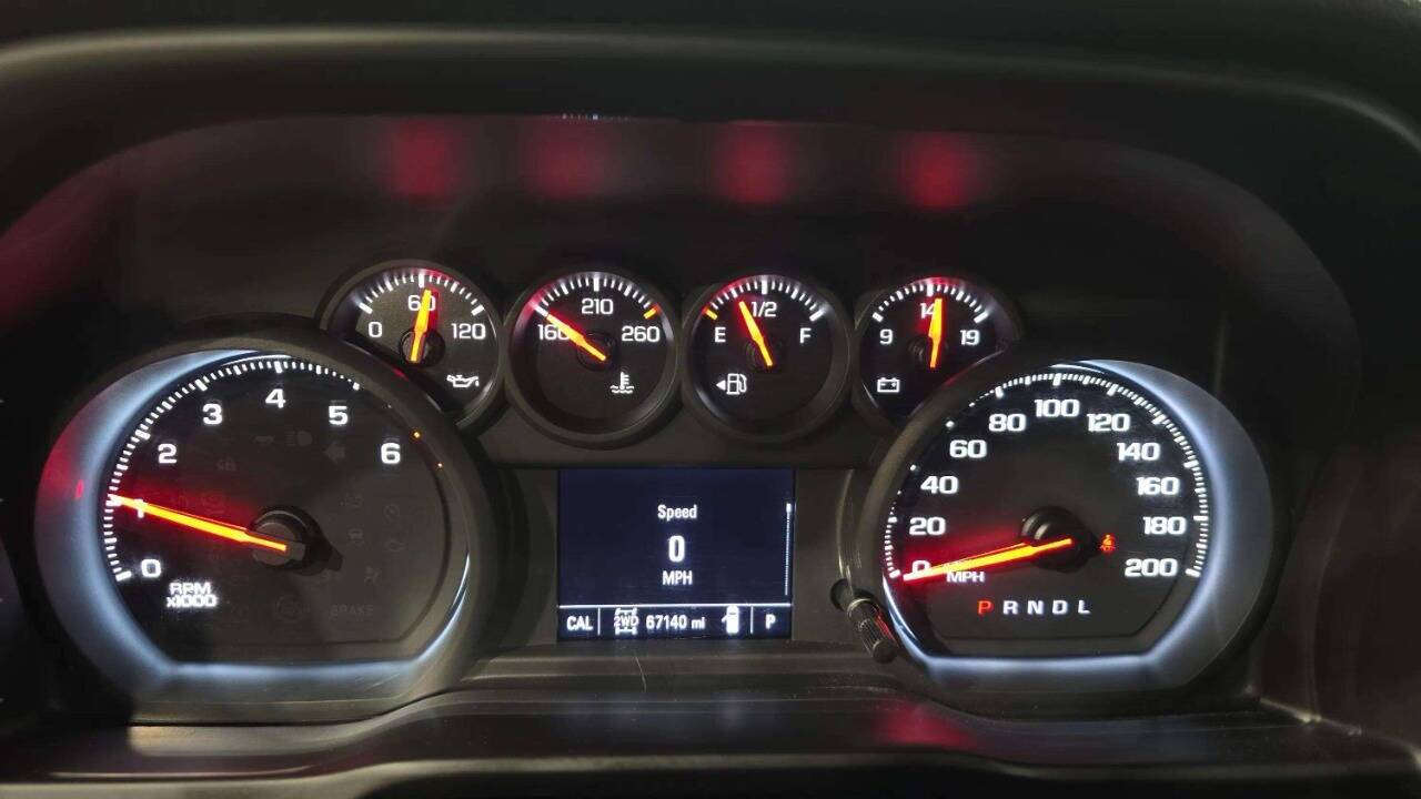 2021 Chevrolet Silverado 1500 Custom 4x4 4dr Crew Cab 5.8 ft. SB Chesterfield MI