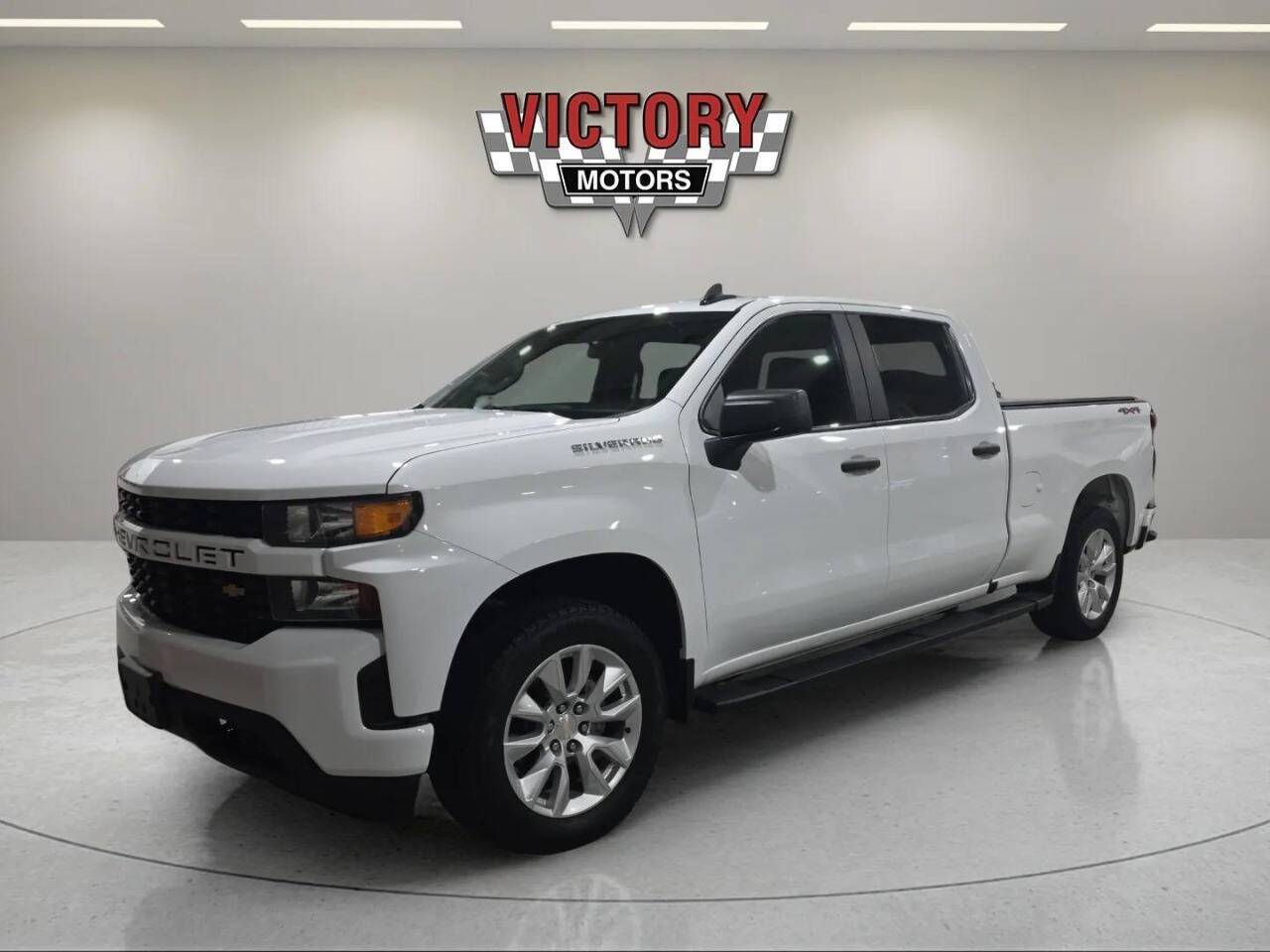 2021 Chevrolet Silverado 1500 Custom 4x4 4dr Crew Cab 5.8 ft. SB Chesterfield MI