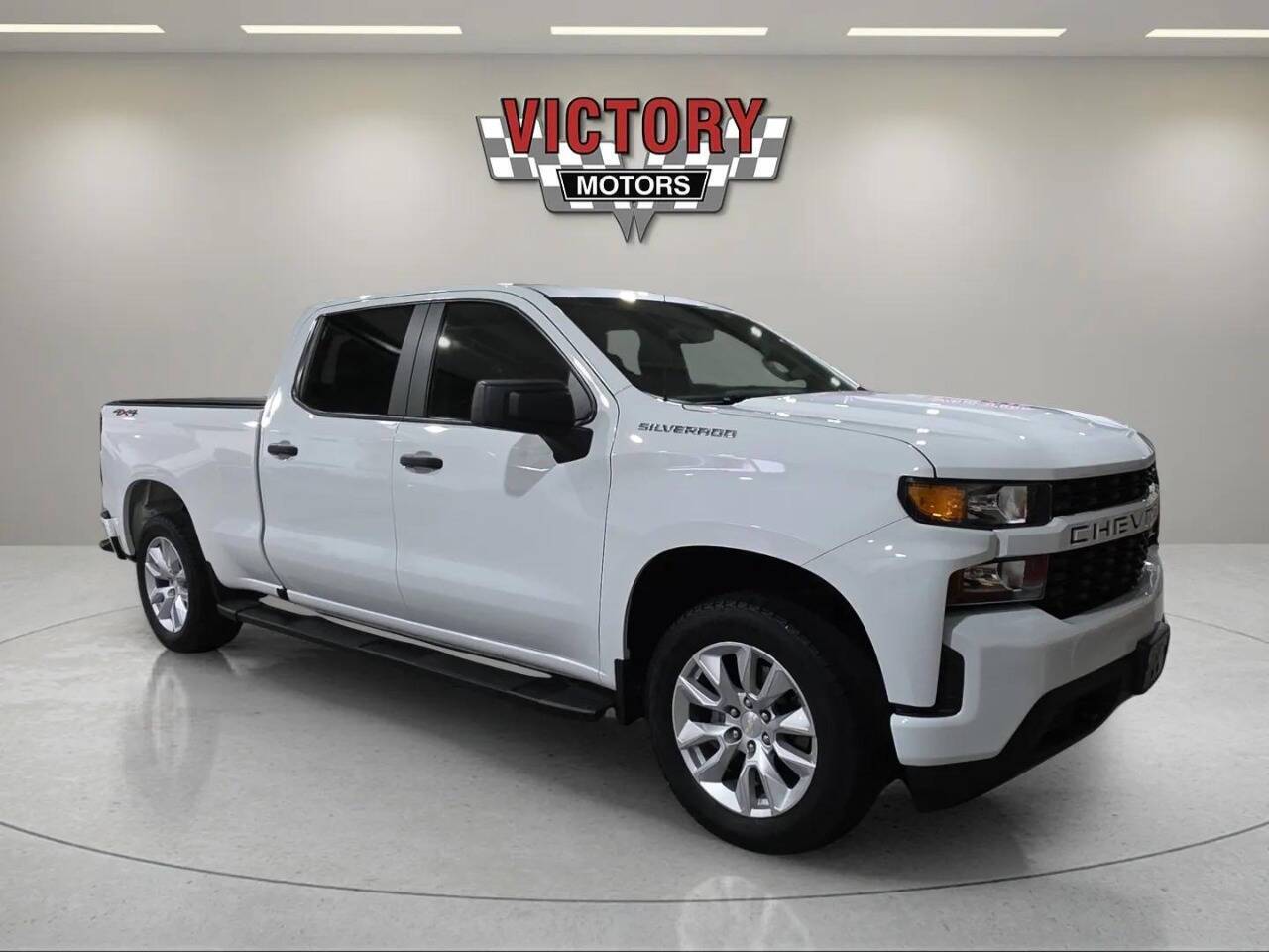 2021 Chevrolet Silverado 1500 Custom 4x4 4dr Crew Cab 5.8 ft. SB Chesterfield MI