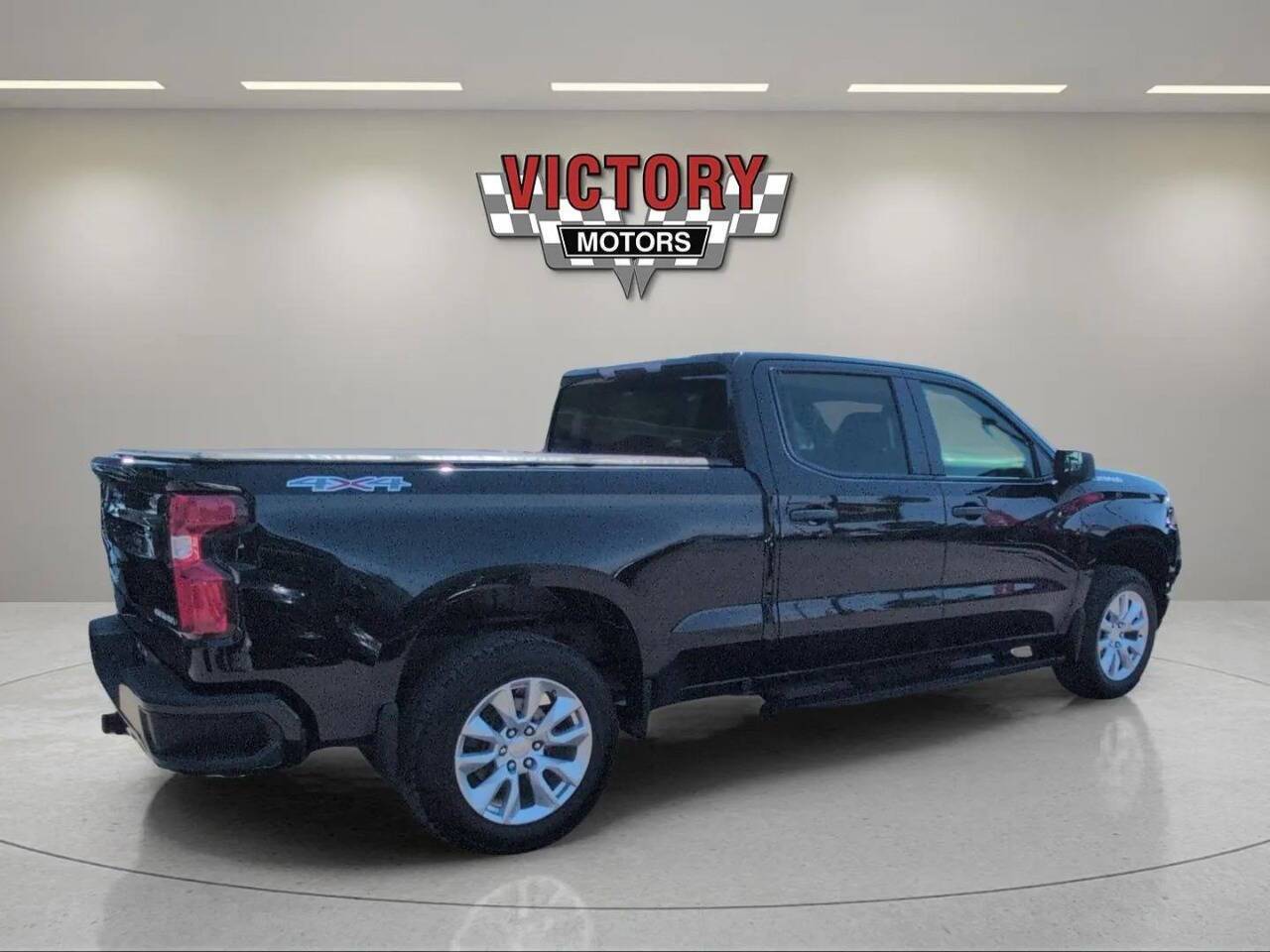 2021 Chevrolet Silverado 1500 Custom 4x4 4dr Crew Cab 6.6 ft. SB Chesterfield MI