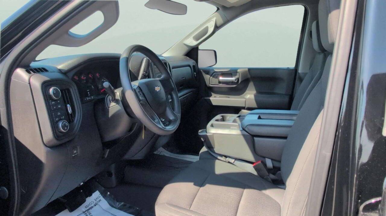 2021 Chevrolet Silverado 1500 Custom 4x4 4dr Crew Cab 6.6 ft. SB Chesterfield MI