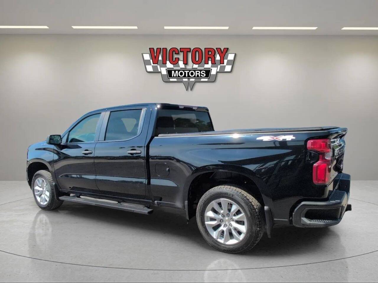 2021 Chevrolet Silverado 1500 Custom 4x4 4dr Crew Cab 6.6 ft. SB Chesterfield MI