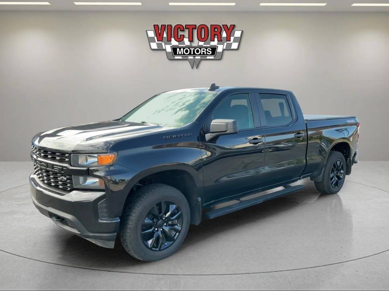 2021 Chevrolet Silverado 1500 Custom 4x4 4dr Crew Cab 6.6 ft. SB Chesterfield MI