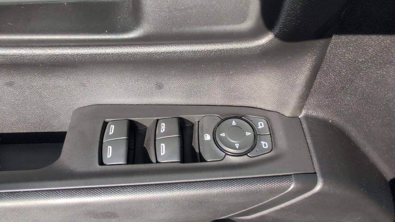 2021 Chevrolet Silverado 1500 Custom 4x4 4dr Crew Cab 6.6 ft. SB Lake Orion MI