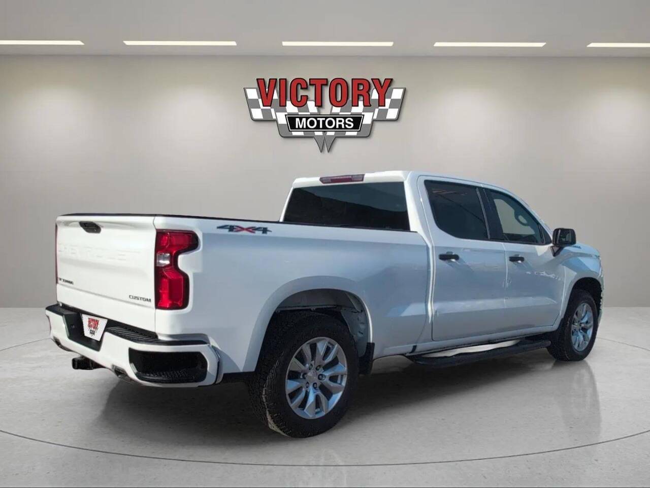2021 Chevrolet Silverado 1500 Custom 4x4 4dr Crew Cab 6.6 ft. SB Lake Orion MI
