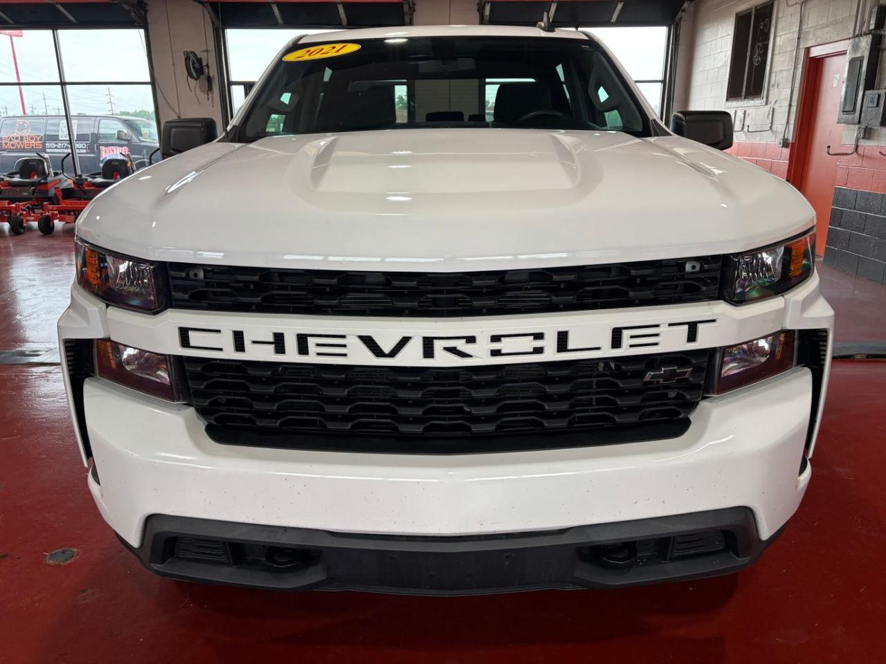 2021 Chevrolet Silverado 1500 Custom Crew Cab Short Box 4WD Franklin OH