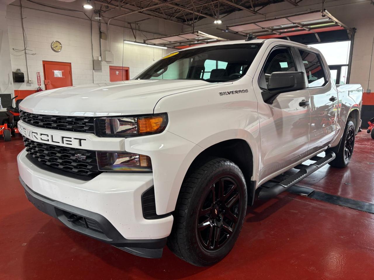 2021 Chevrolet Silverado 1500 Custom Crew Cab Short Box 4WD Franklin OH