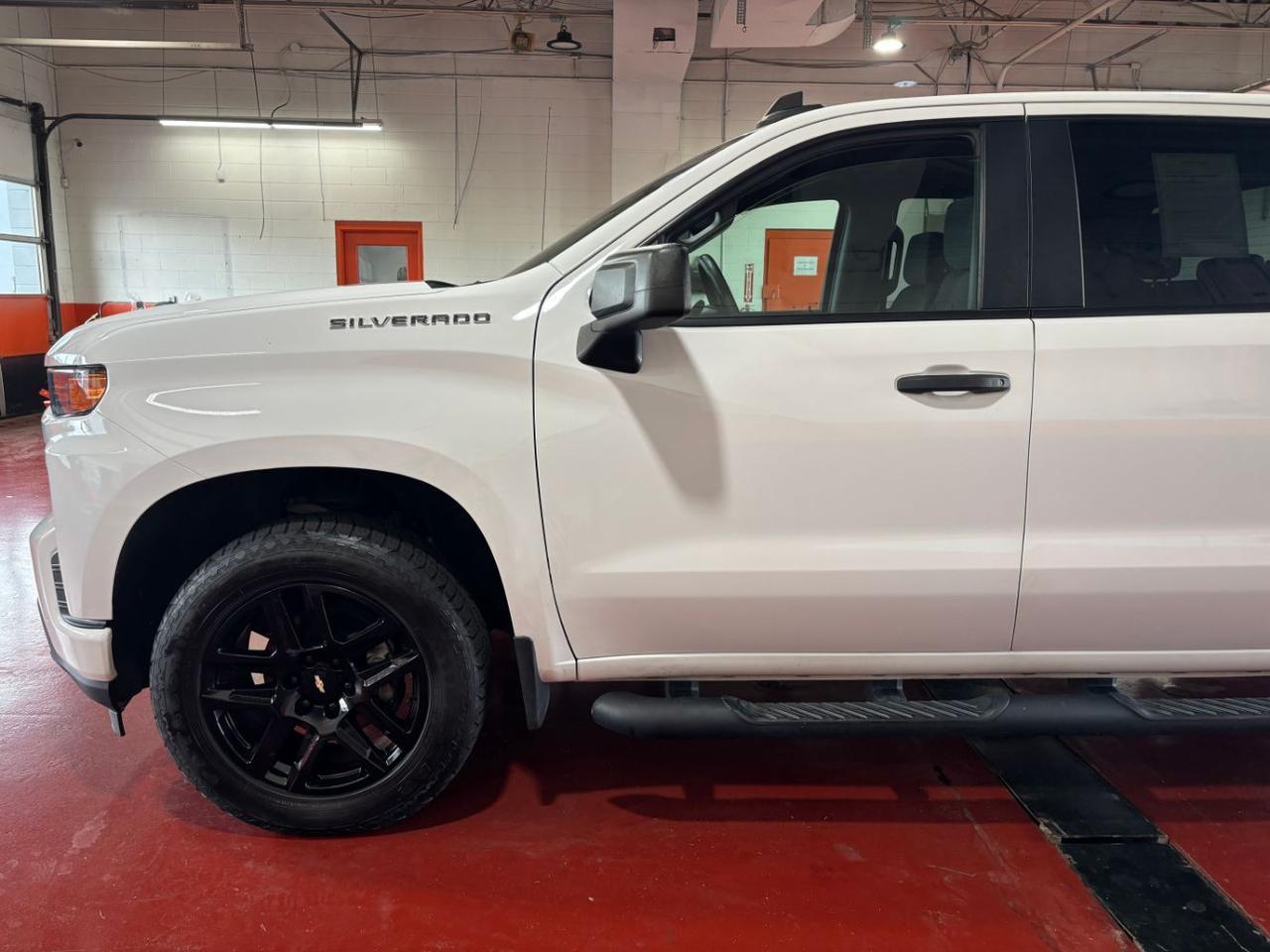 2021 Chevrolet Silverado 1500 Custom Crew Cab Short Box 4WD Franklin OH