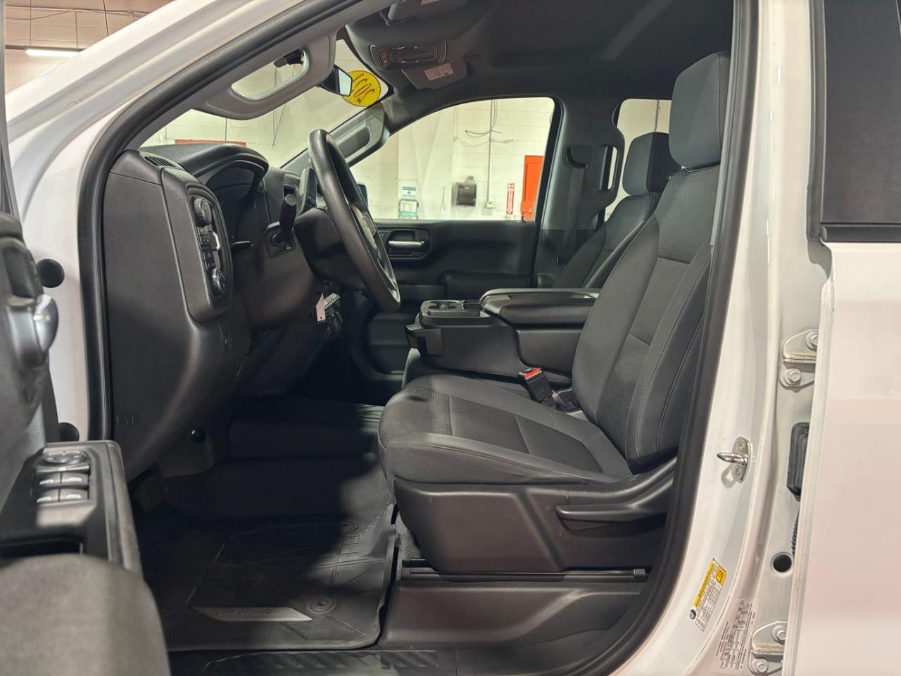 2021 Chevrolet Silverado 1500 Custom Crew Cab Short Box 4WD Franklin OH
