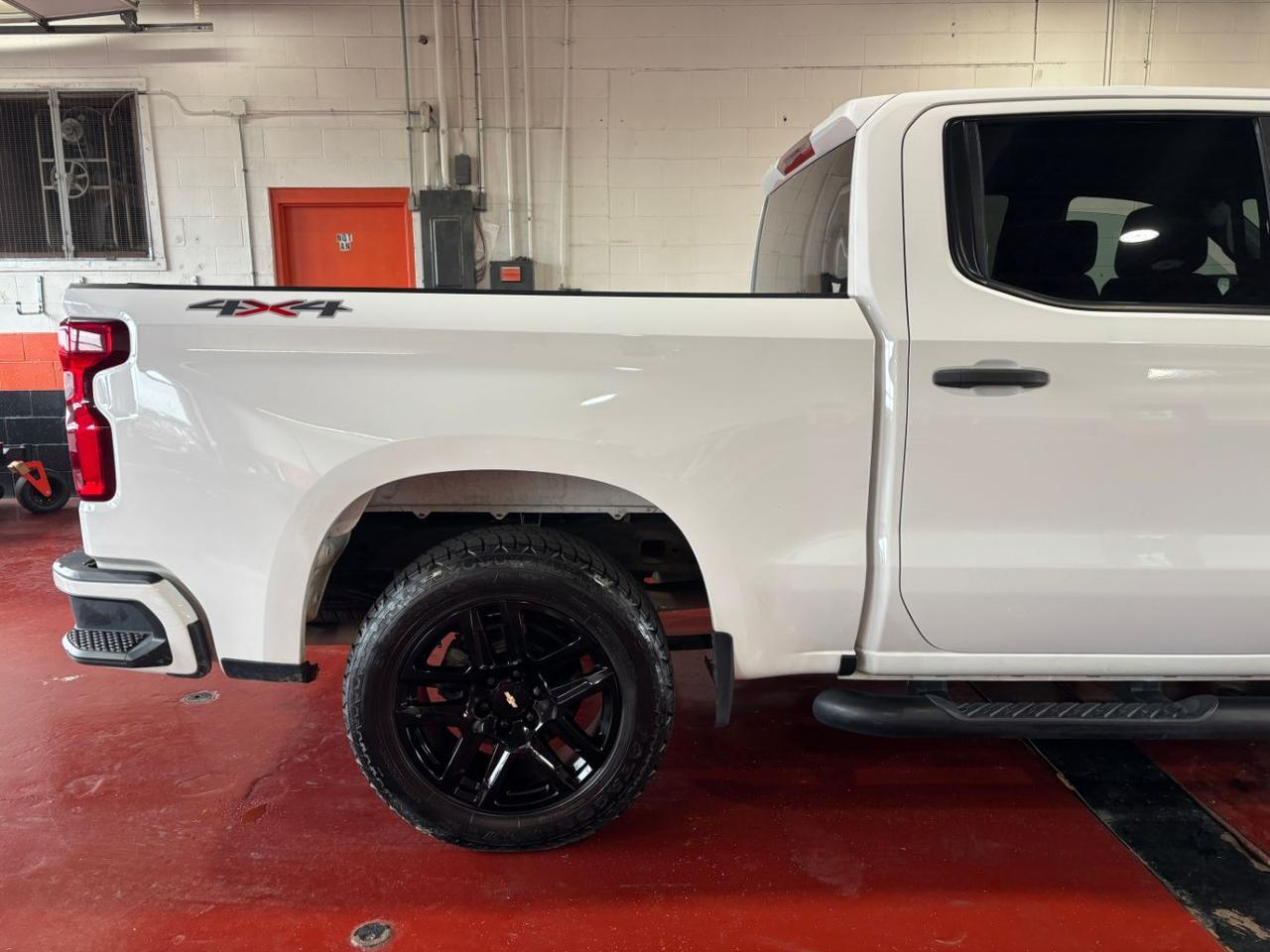 2021 Chevrolet Silverado 1500 Custom Crew Cab Short Box 4WD Franklin OH
