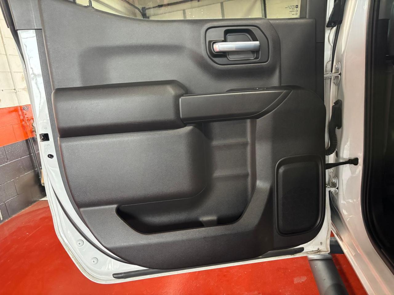 2021 Chevrolet Silverado 1500 Custom Crew Cab Short Box 4WD Franklin OH