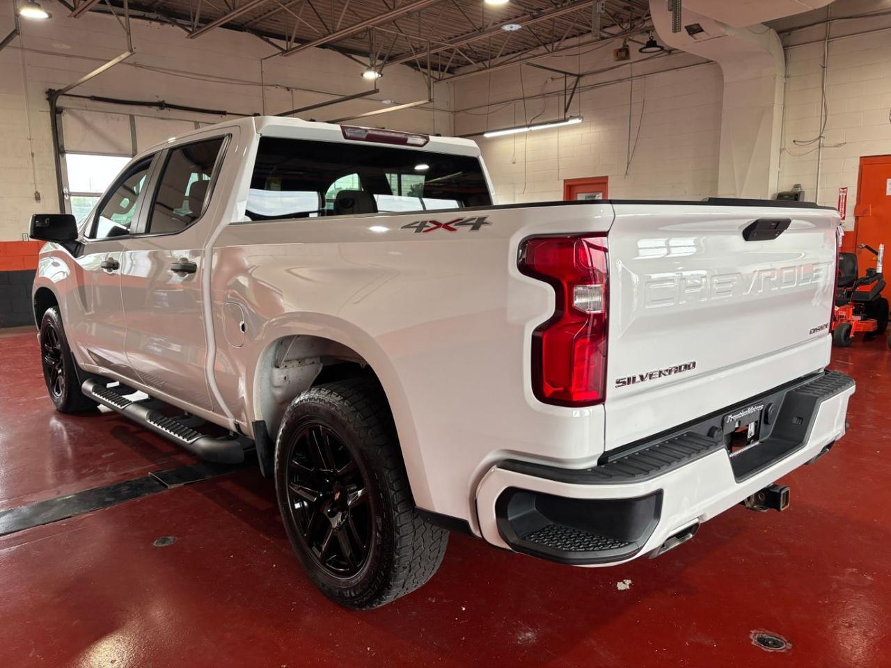 2021 Chevrolet Silverado 1500 Custom Crew Cab Short Box 4WD Franklin OH