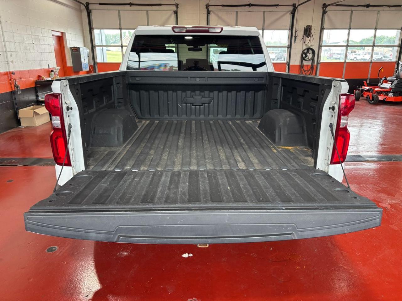 2021 Chevrolet Silverado 1500 Custom Crew Cab Short Box 4WD Franklin OH