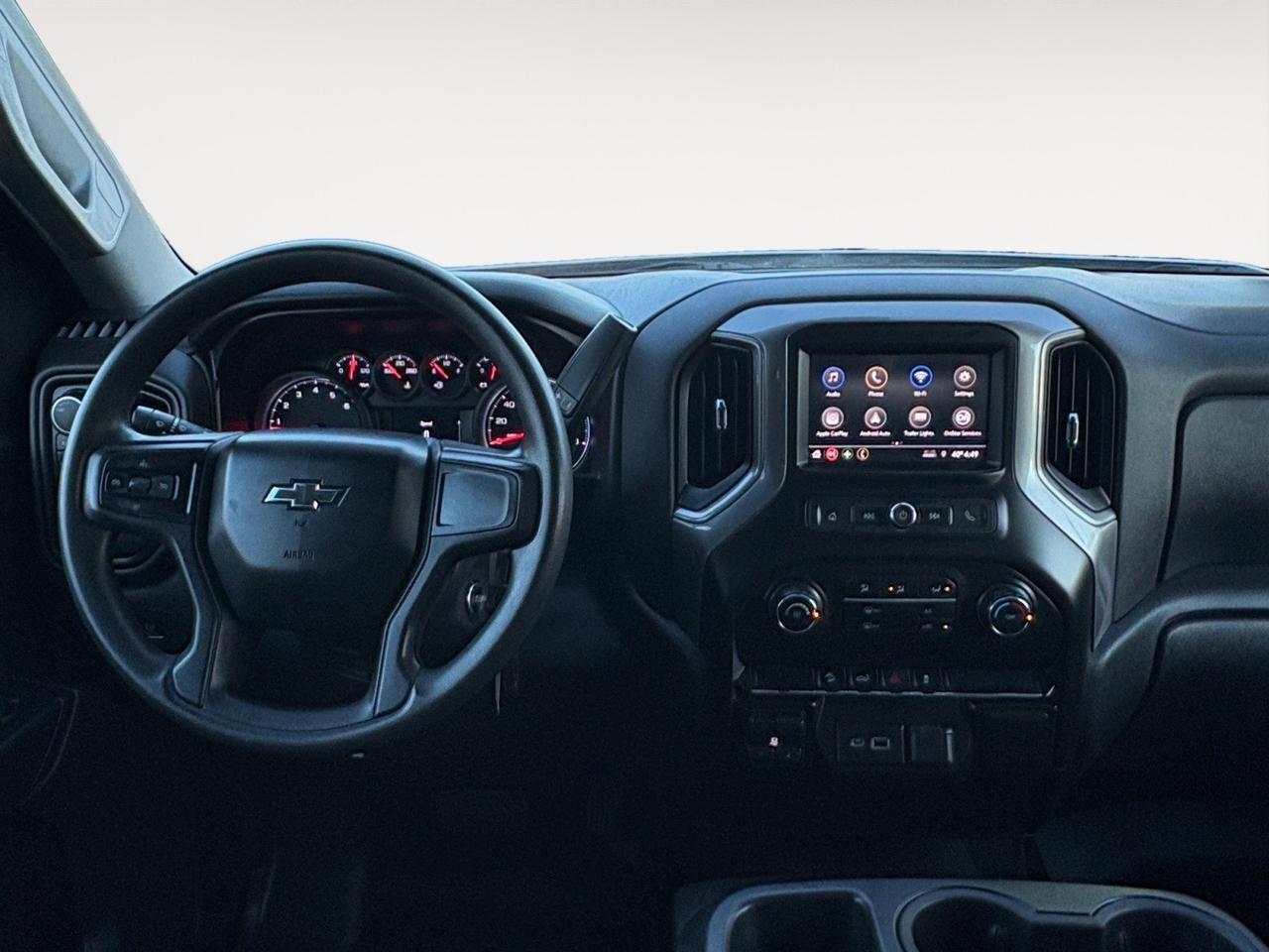 2021 Chevrolet Silverado 1500 Custom Trail Boss, BLACK TUBULAR STEPS, REAR CORNER STEPS, EZ LIFT & RELEASE TAILGATE, APPLE CARPLAY/ANDROID AUTO, REMOTE START, BACKUP CAMERA WITH PARKING SENSORS, BECOME A BOSS ON THE TRAIL OR ROAD! Virginia Beach VA