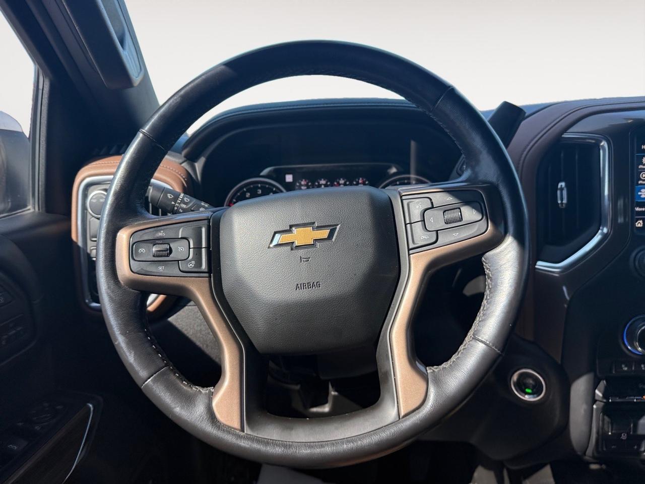 2021 Chevrolet Silverado 1500 High Country, APPLE CARPLAY/ANDROID AUTO, UNIVERSAL GARAGE DOOR OPENER, BOSE SPEAKERS, HEATED STEERING WHEEL, HEATED/VENTILATED SEATS, NAVIGATION, WIFI, POWER FOLDING MIRRORS, TOW HOOKS, TOW PACKAGE, TONNEAU COVER, POWER SLIDING REAR WINDOW, CLEAN CA Norfolk VA