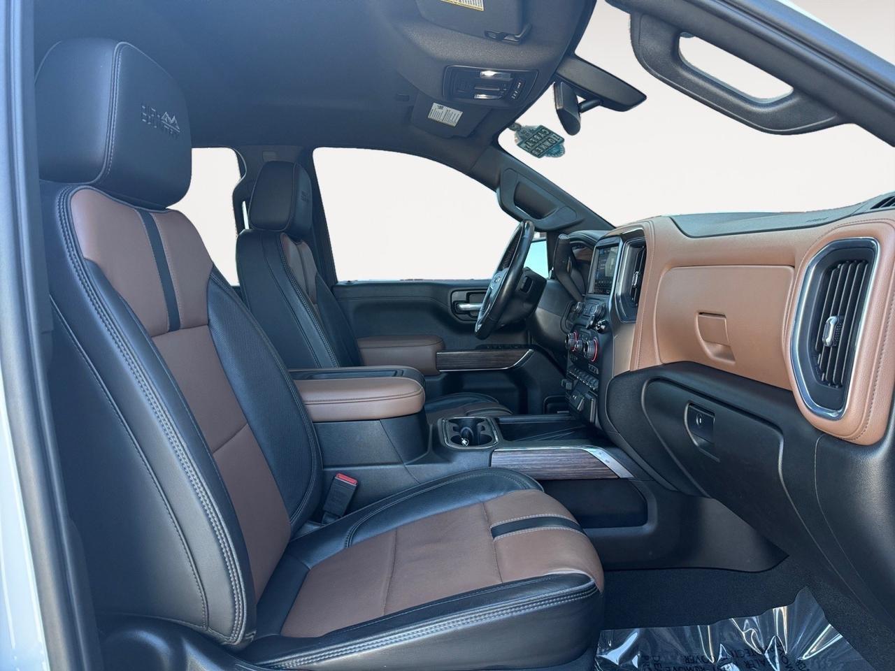 2021 Chevrolet Silverado 1500 High Country, APPLE CARPLAY/ANDROID AUTO, UNIVERSAL GARAGE DOOR OPENER, BOSE SPEAKERS, HEATED STEERING WHEEL, HEATED/VENTILATED SEATS, NAVIGATION, WIFI, POWER FOLDING MIRRORS, TOW HOOKS, TOW PACKAGE, TONNEAU COVER, POWER SLIDING REAR WINDOW, CLEAN CA Norfolk VA