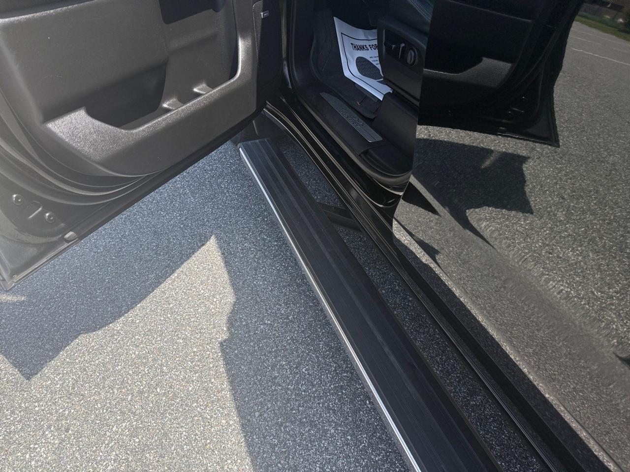 2021 Chevrolet Silverado 1500 High Country, HEATED/VENTILATED SEATS, HEATED REAR SEATS, APPLE CARPLAY/ANDROID AUTO, BACKUP CAMERA, TOW PACKAGE, BED LINER, BOSE SOUND SYSTEM, TOW HOOKS, POWER FOLDING MIRRORS, KEYLESS START, RUNNING BOARDS, CLEAN CARFAX, ONLY 1 OWNER! Norfolk VA