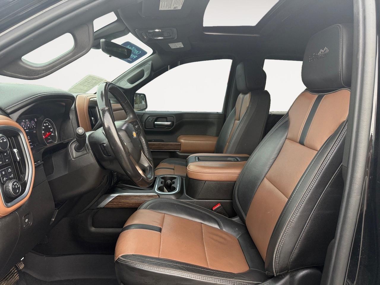 2021 Chevrolet Silverado 1500 High Country, HEATED/VENTILATED SEATS, HEATED REAR SEATS, SUNROOF, APPLE CARPLAY/ANDROID AUTO, RUNNING BOARDS, TOW PACAKAGE, POWER SLIDING REAR WINDOW, POWER FOLDING MIRRORS, UNIVERSAL GARAGE DOOR OPENER, BOSE SPEAKERS, CLEAN CARFAX, THIS CHEVROLET H