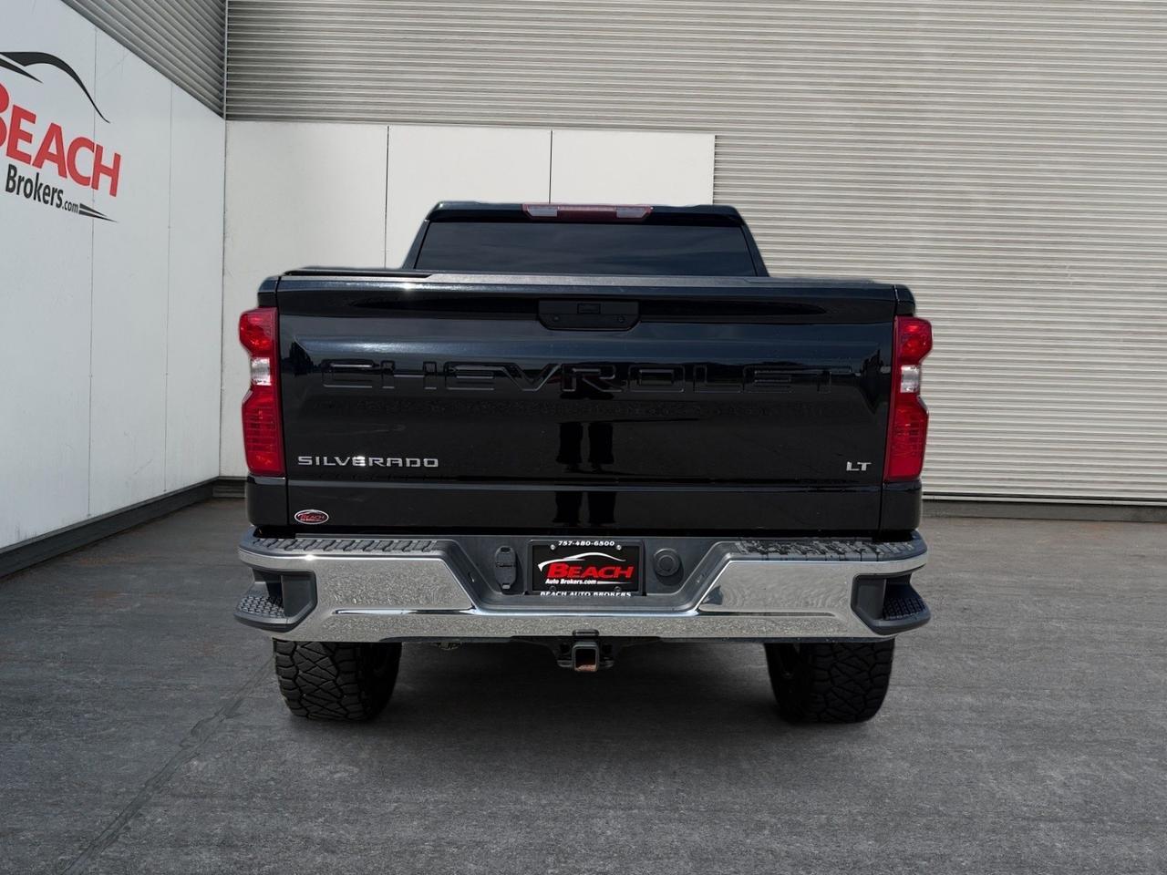 2021 Chevrolet Silverado 1500 LT, HEATED SEATS, APPLE CARPLAY/ANDROID AUTO, BED LINER, TONNEAU COVER, BACKUP CAMERA, POWER MIRRORS, REMOTE START, TOW PACKAGE, FUEL WHEELS, CLEAN CARFAX! Norfolk VA