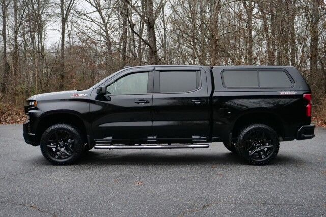 2021 Chevrolet Silverado 1500 LT Trail Boss 4X4 / Leer Bed Cap / 6.2L V8! High Point NC