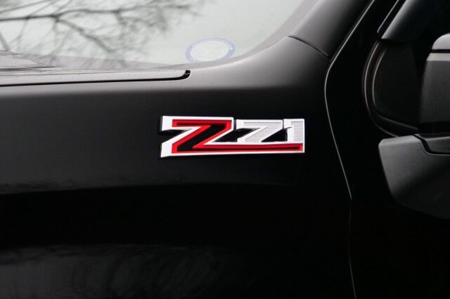 2021 Chevrolet Silverado 1500 LT Trail Boss 4X4 / Leer Bed Cap / 6.2L V8! High Point NC