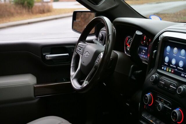 2021 Chevrolet Silverado 1500 LT Trail Boss 4X4 / Leer Bed Cap / 6.2L V8! High Point NC