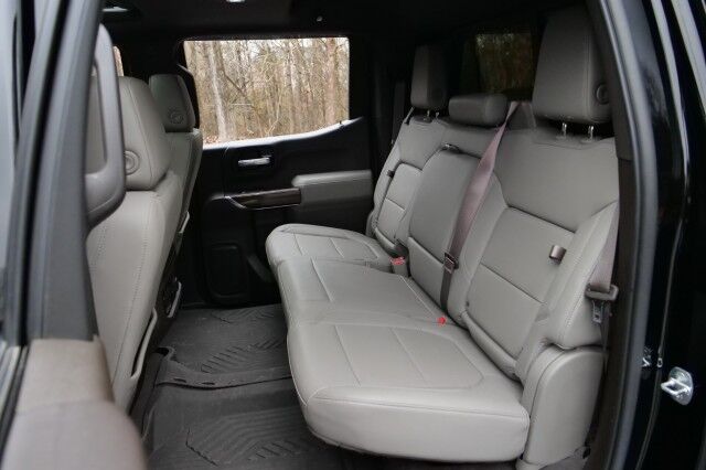 2021 Chevrolet Silverado 1500 LT Trail Boss 4X4 / Leer Bed Cap / 6.2L V8! High Point NC